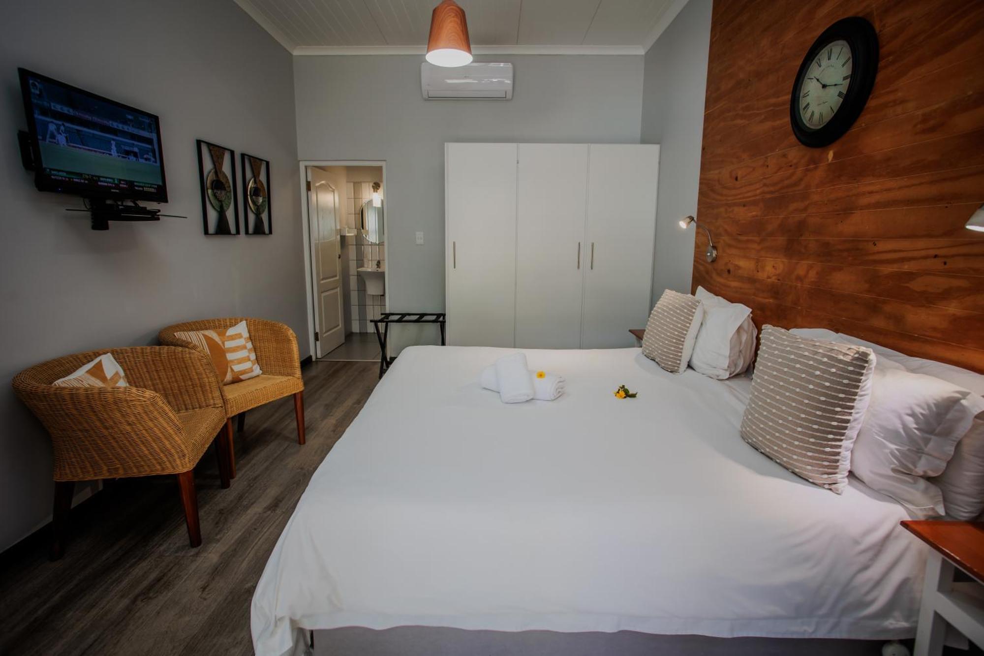 Aan De Eike Guest House Swellendam Ngoại thất bức ảnh