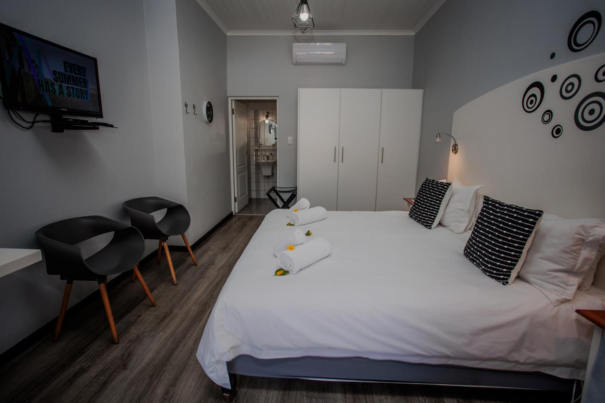 Aan De Eike Guest House Swellendam Ngoại thất bức ảnh