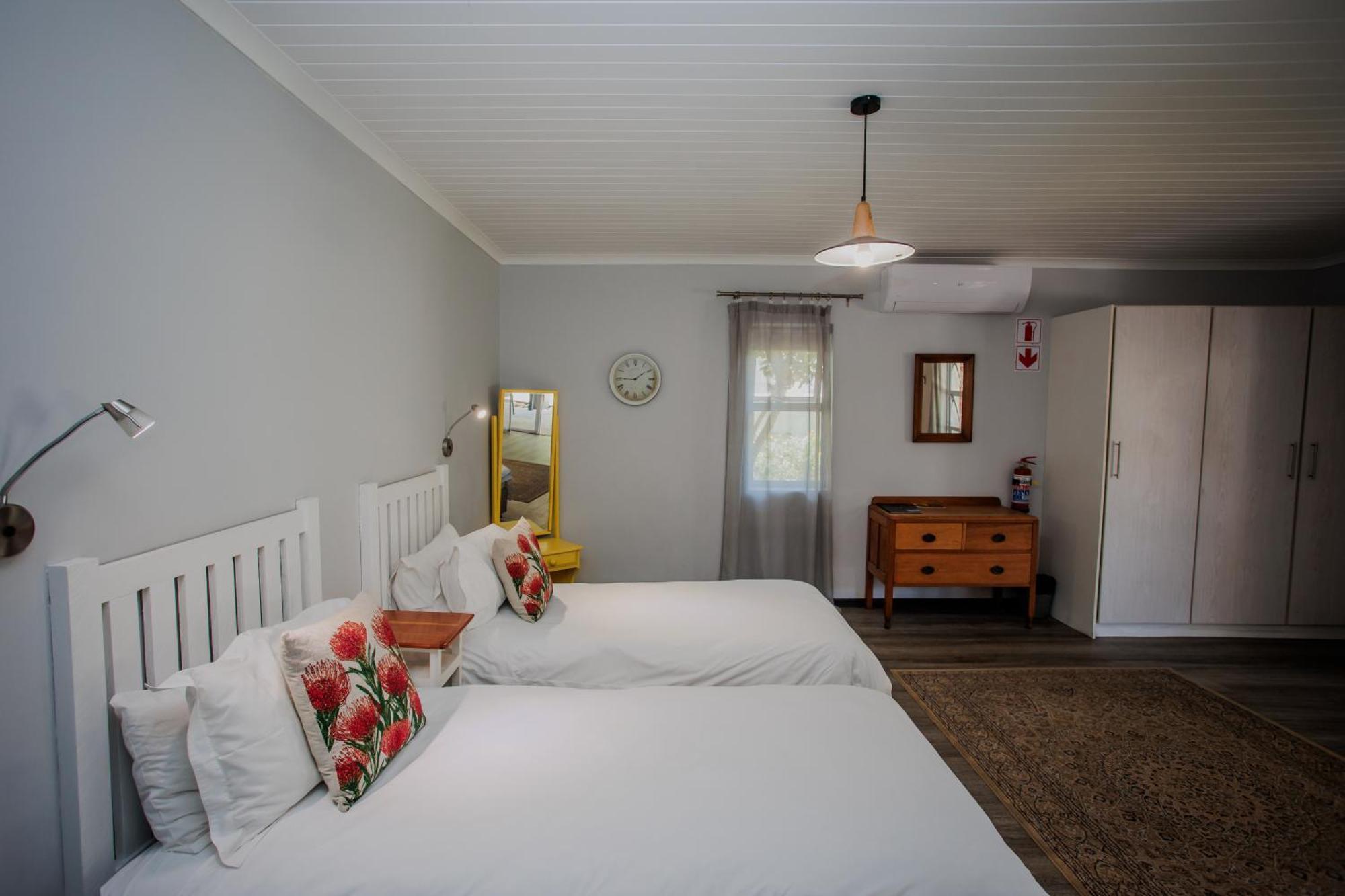 Aan De Eike Guest House Swellendam Ngoại thất bức ảnh